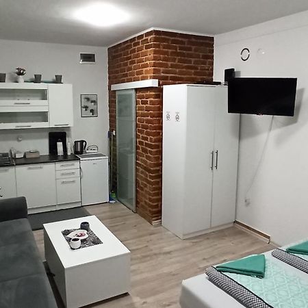 Helly'S Apartman - Self Check-In - Jajce Room photo