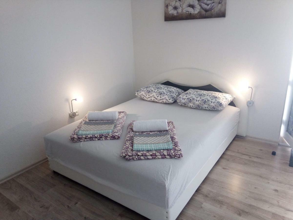 Helly'S Apartman - Self Check-In - Jajce Exterior photo